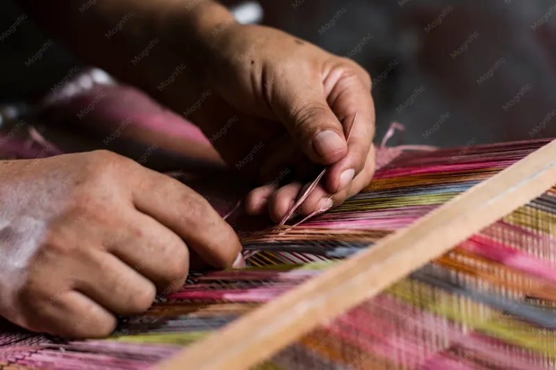 Aprender con las manos: viajes donde los saberes ancestrales se transmiten en persona